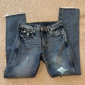 NEW Gap Slim Straight Size 24 Regular